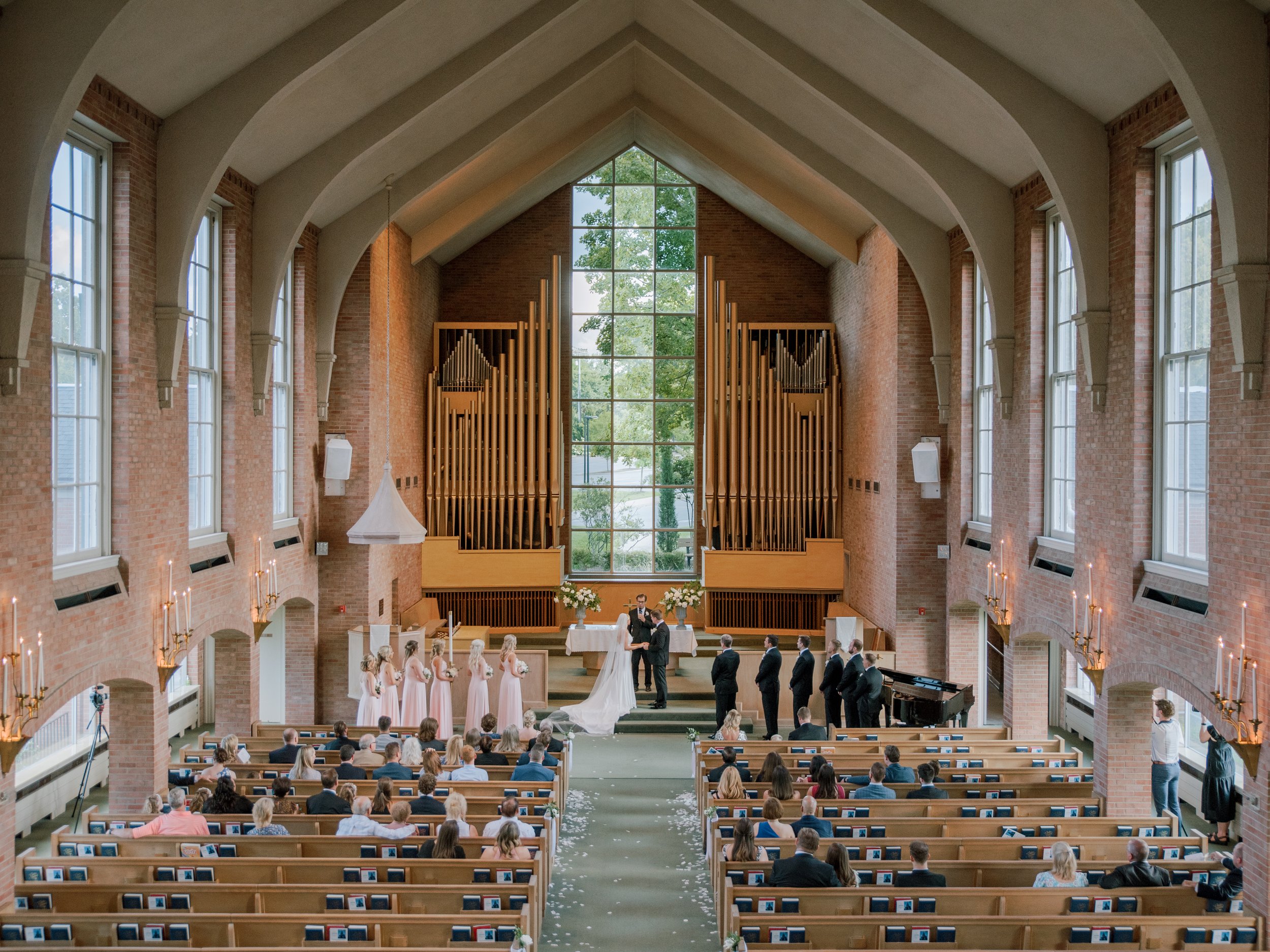 Vine Street Christian Church wedding