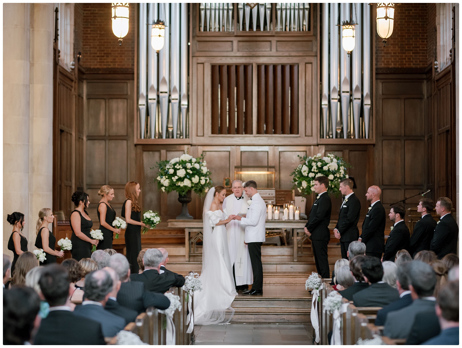 Scarritt bennett chapel wedding in nashville